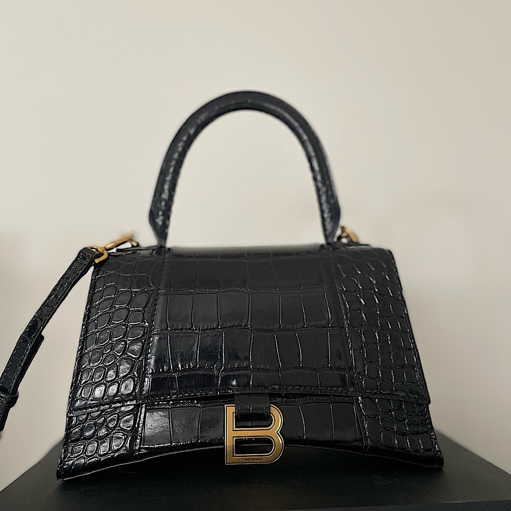 MUST GO! Balenciaga Small Hourglass Bag